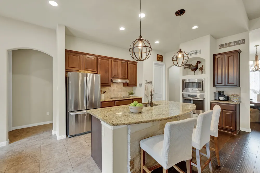 1937 HUNTERS CV New Braunfels, TX 78132