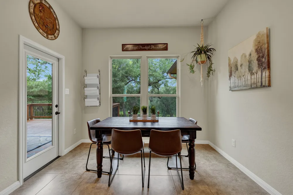1937 HUNTERS CV New Braunfels, TX 78132