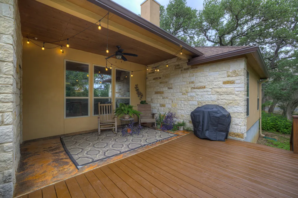 1937 HUNTERS CV New Braunfels, TX 78132