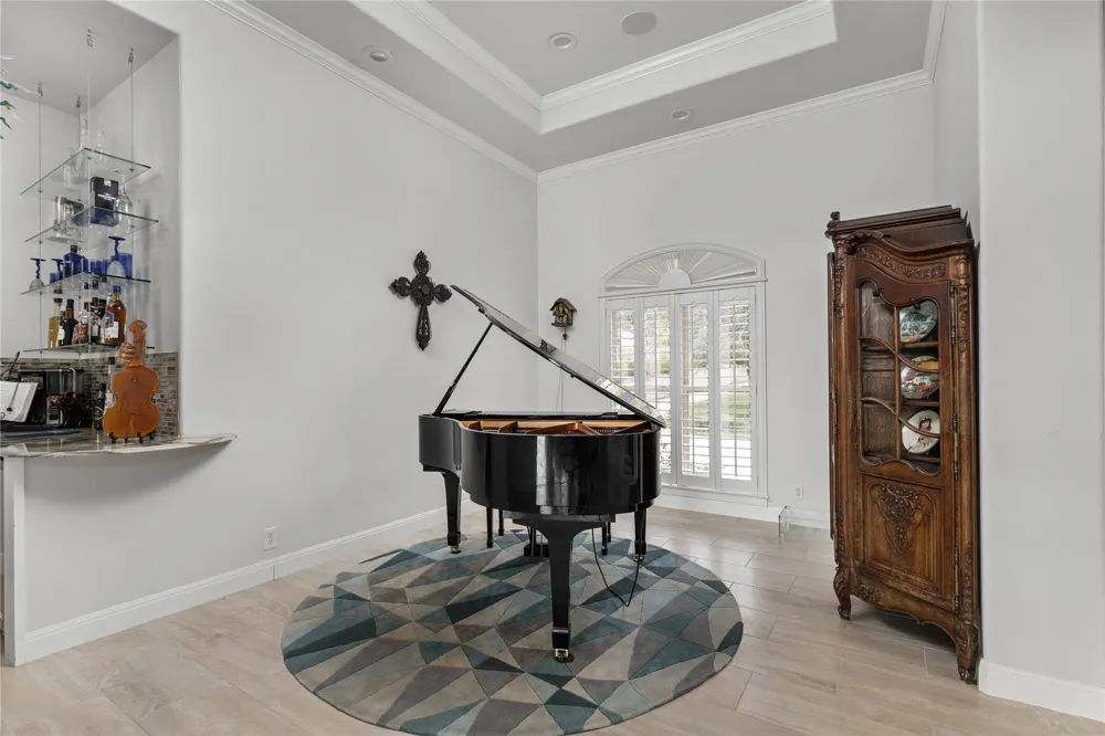 805 Brooks Hollow Road Lakeway, TX 78734