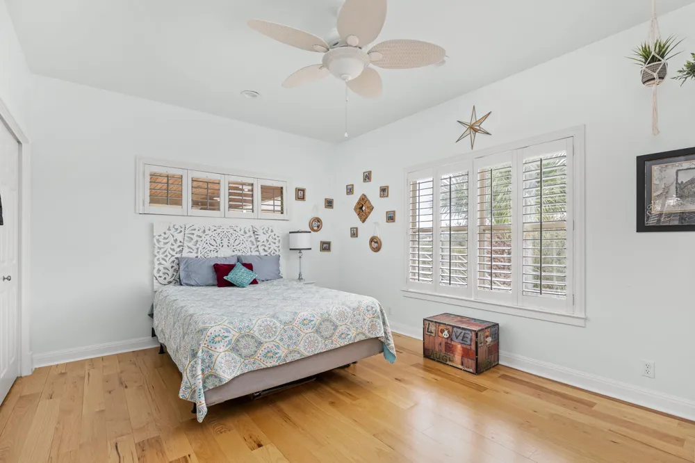 805 Brooks Hollow Road Lakeway, TX 78734
