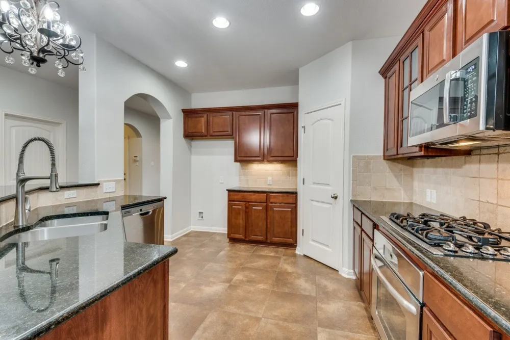 628 Bottle Brush Drive Kyle, TX 78640