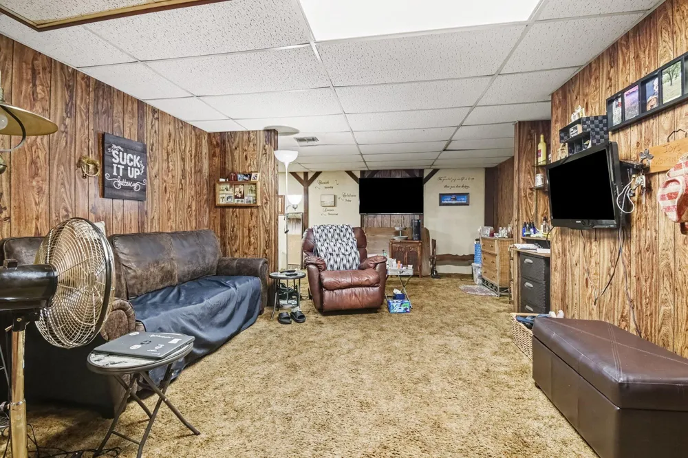 1457 Laughlin Drive NW Grand Rapids, MI 49504