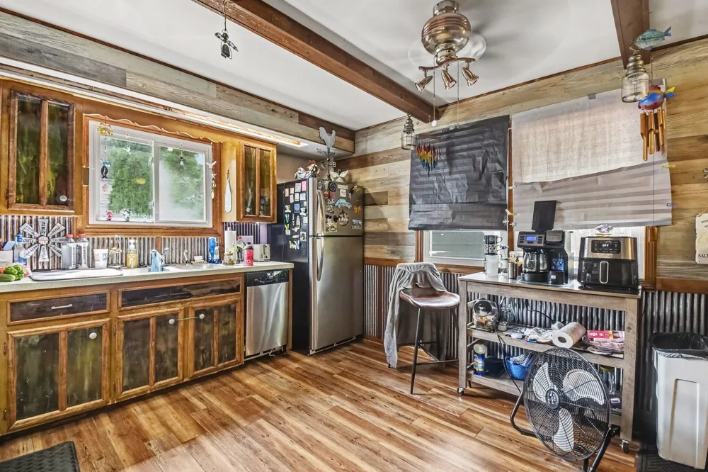 1457 Laughlin Drive NW Grand Rapids, MI 49504