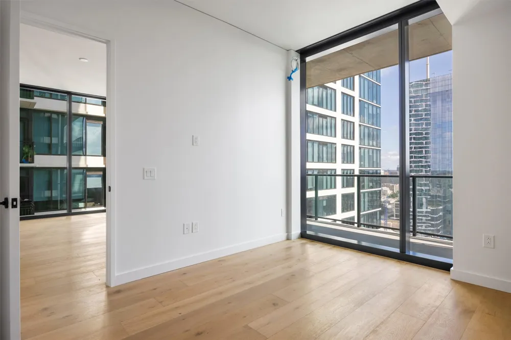 610 Davis Street #2408 Austin, TX 78701