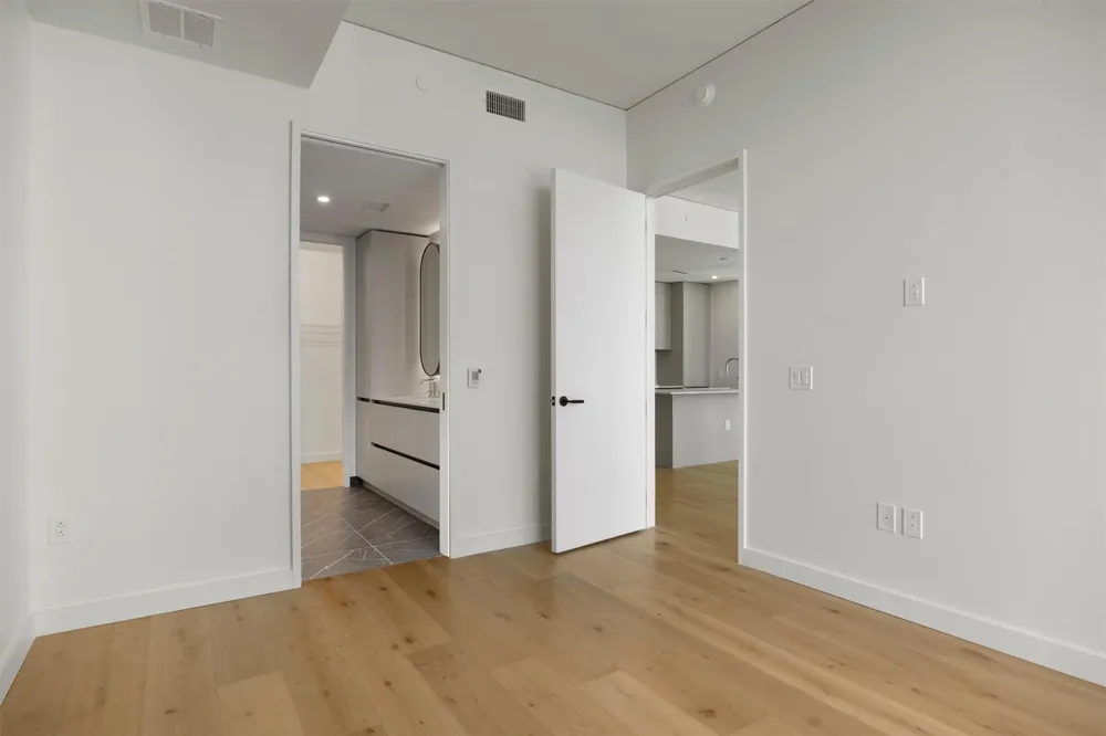 610 Davis Street #2408 Austin, TX 78701