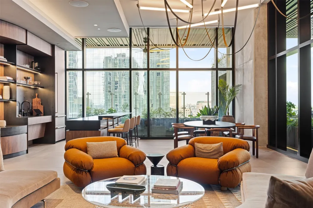 610 Davis Street #2408 Austin, TX 78701