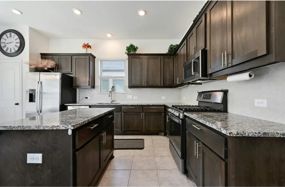 12613 Stanford Drive #86 Austin, TX 78748