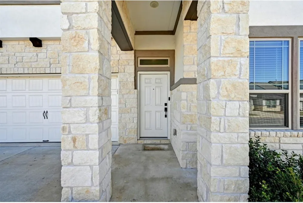 12613 Stanford Drive #86 Austin, TX 78748