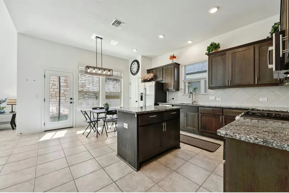 12613 Stanford Drive #86 Austin, TX 78748