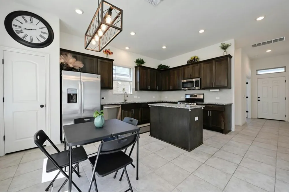 12613 Stanford Drive #86 Austin, TX 78748