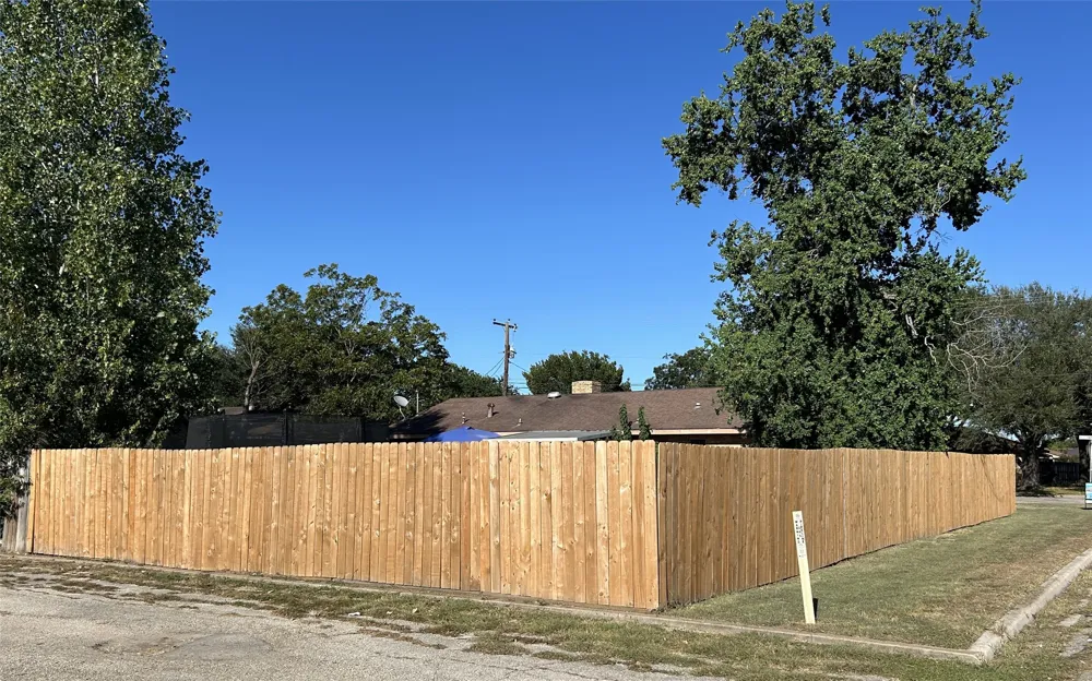 817 Harris Street Giddings, TX 78942