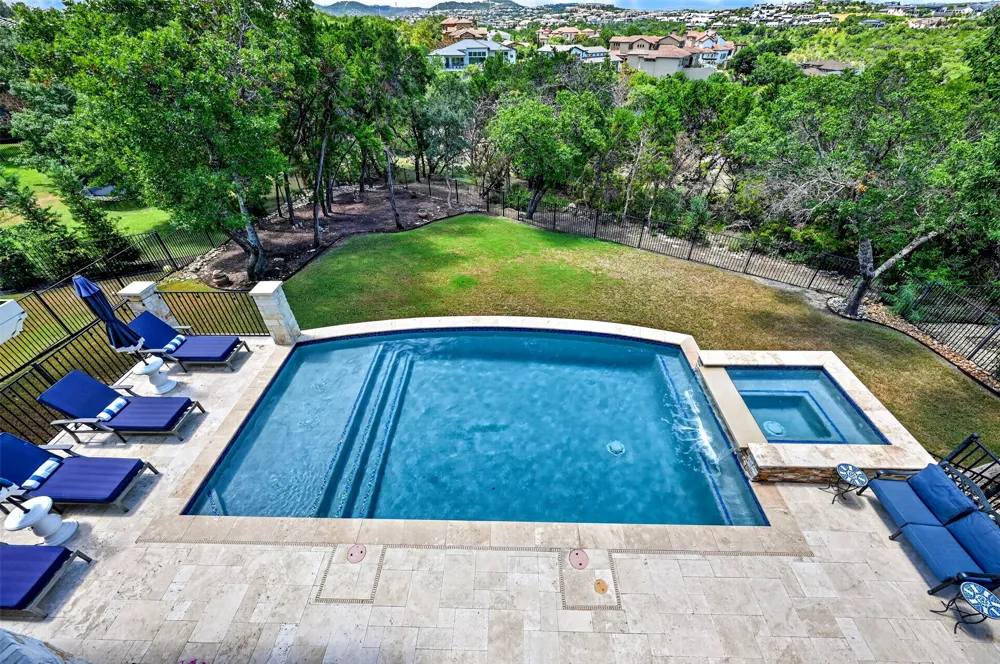 203 Martinique Pass Austin, TX 78734