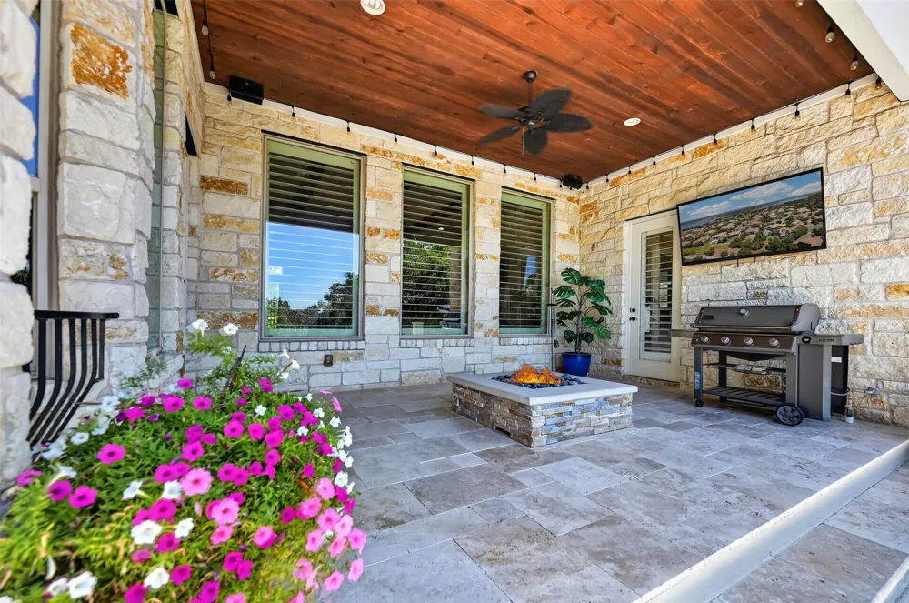 203 Martinique Pass Austin, TX 78734