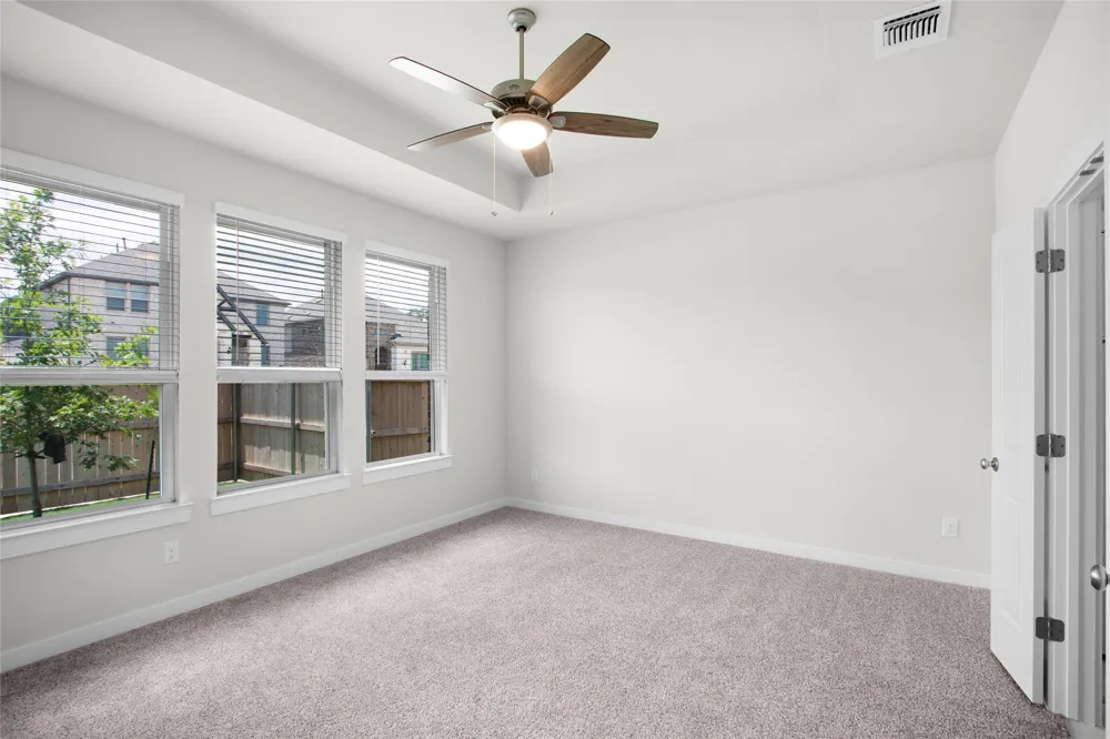 19509 Erna Drive Pflugerville, TX 78660