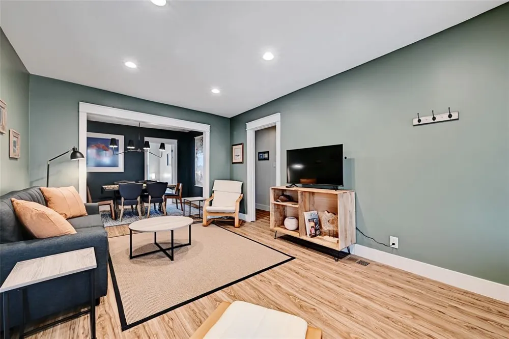 2952 Higgins Street Austin, TX 78722