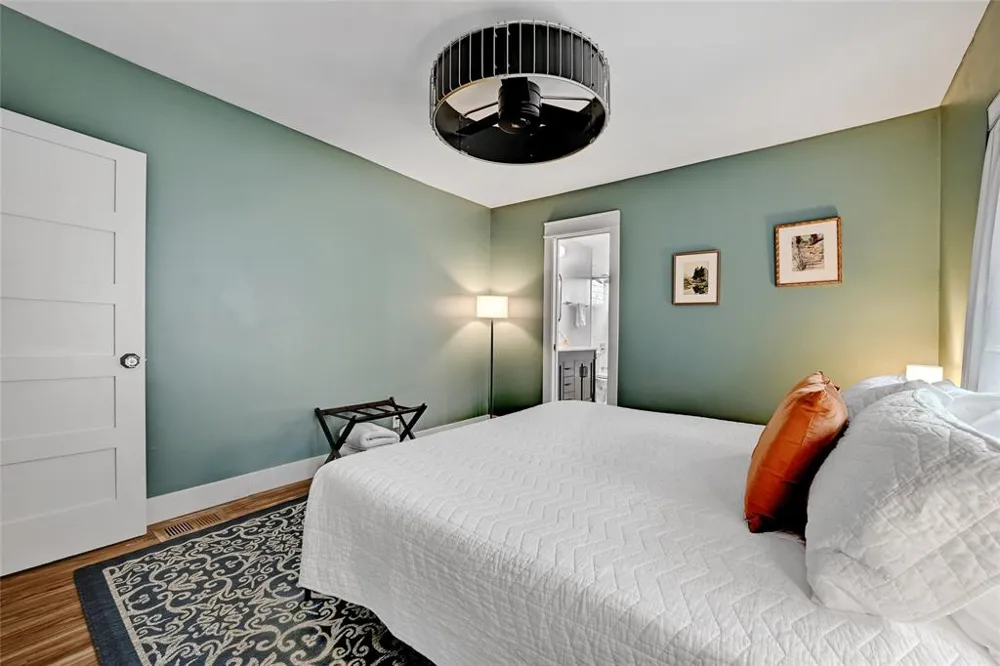 2952 Higgins Street Austin, TX 78722