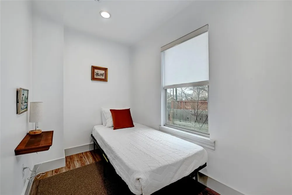 2952 Higgins Street Austin, TX 78722