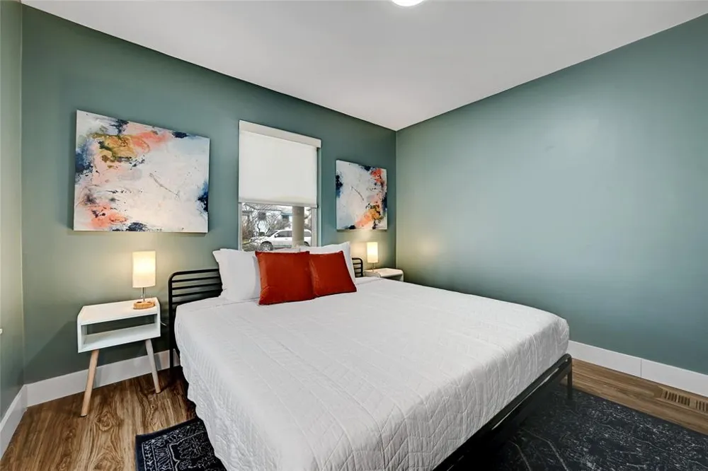 2952 Higgins Street Austin, TX 78722