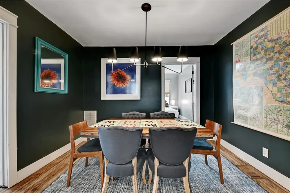 2952 Higgins Street Austin, TX 78722