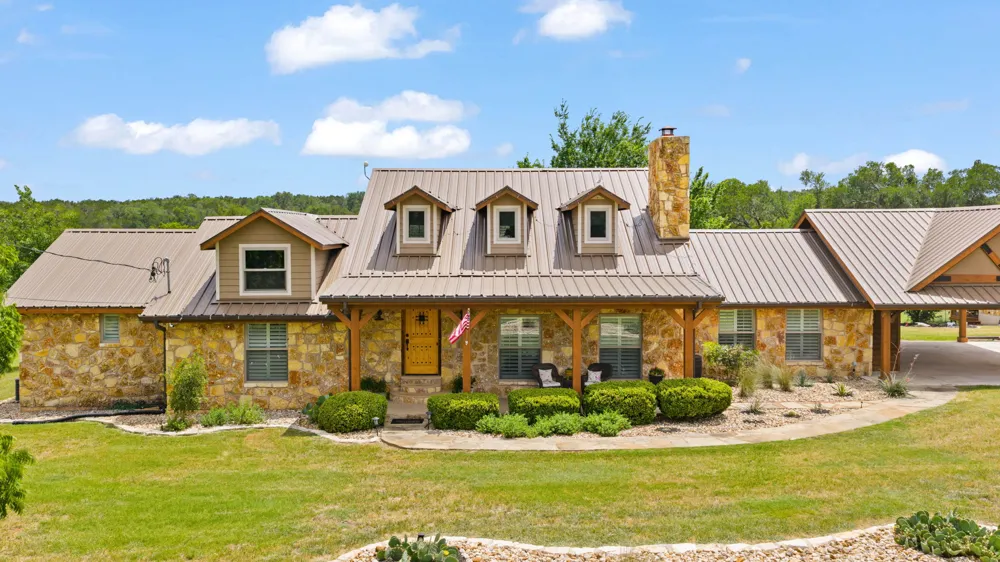 14909 Fitzhugh Road #B Dripping Springs, TX 78736