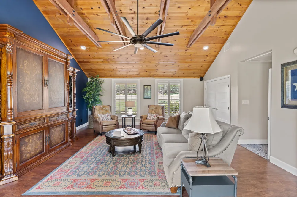14909 Fitzhugh Road #B Dripping Springs, TX 78736
