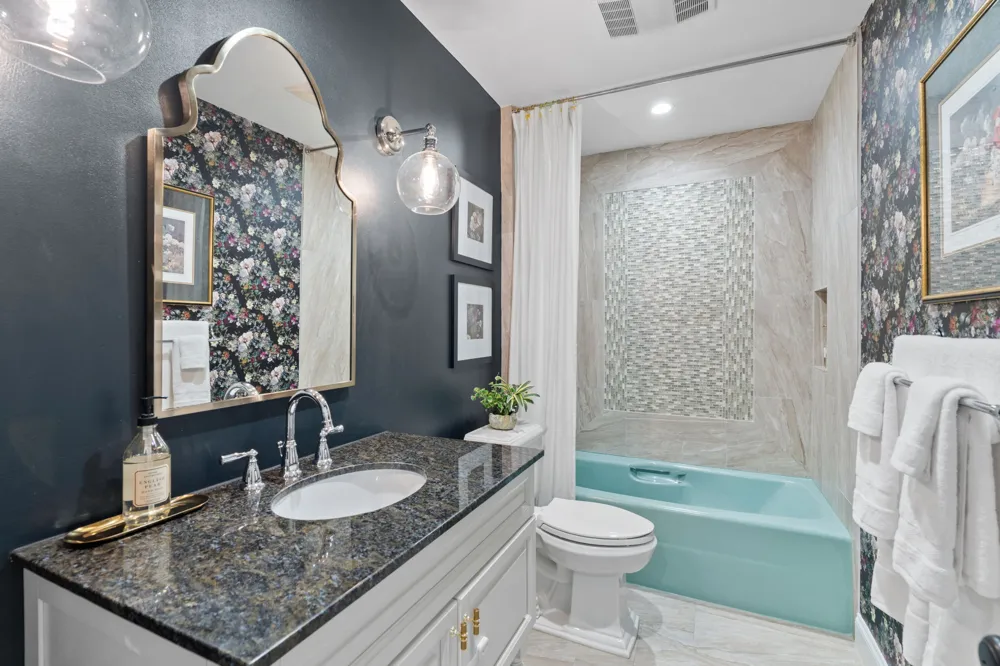 14909 Fitzhugh Road #B Dripping Springs, TX 78736