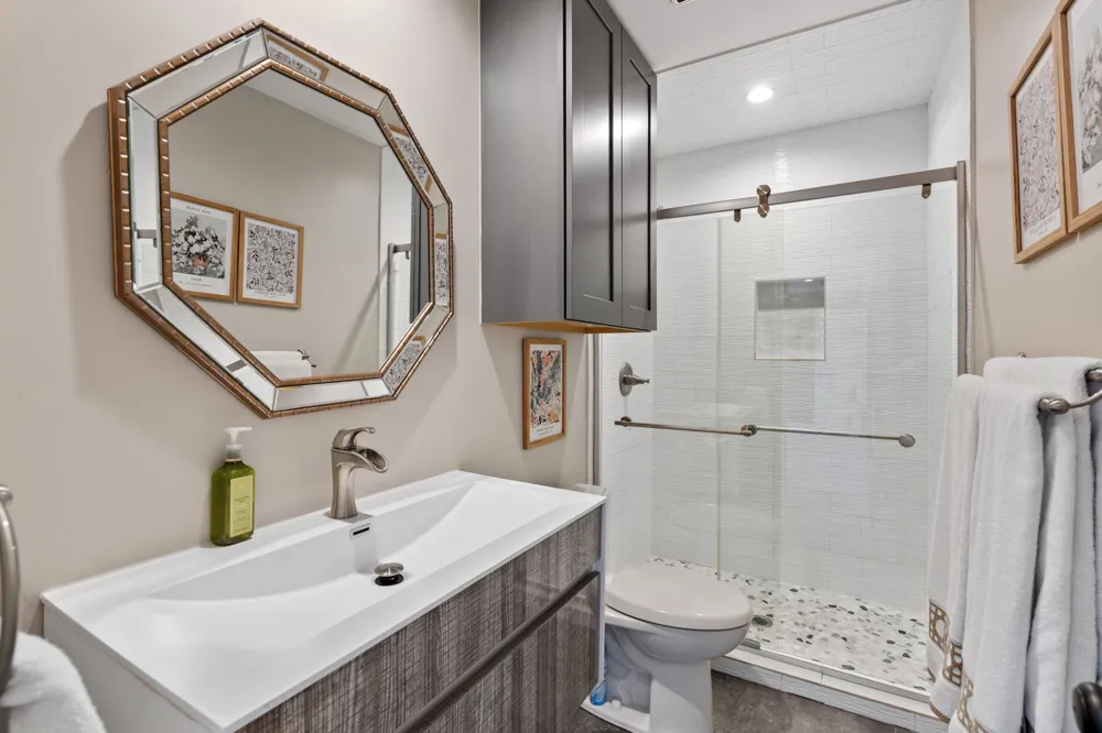14909 Fitzhugh Road #B Dripping Springs, TX 78736