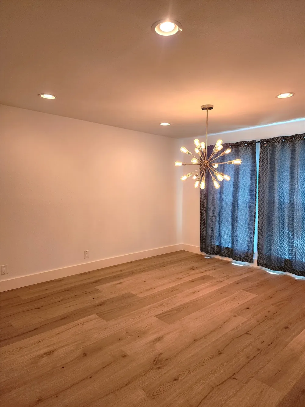 1804 Kingwood Cove Austin, TX 78757