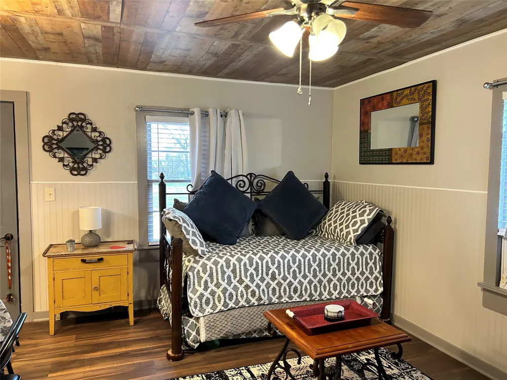 161 Alexander Drive #8 Tow, TX 78672