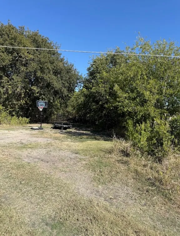 800 Arnold Drive Bartlett, TX 76511