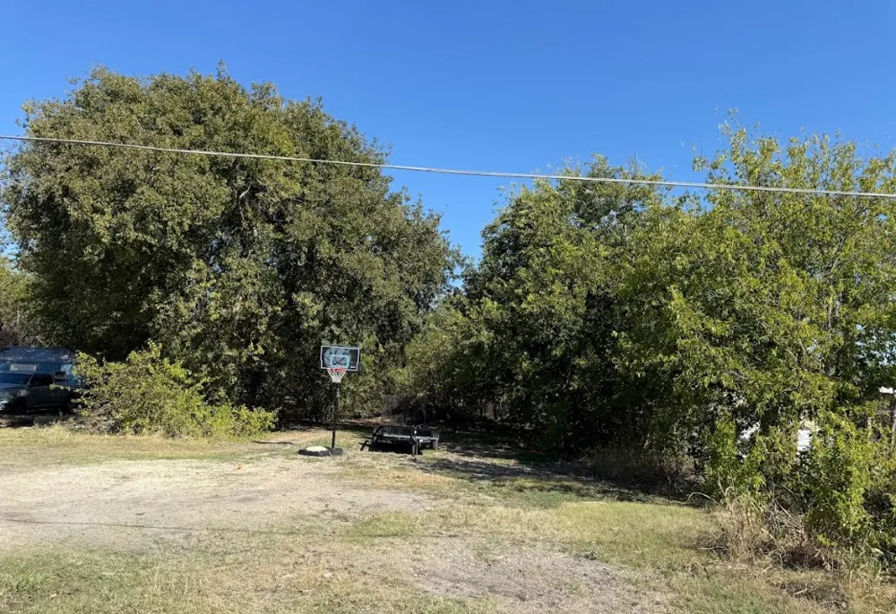 800 Arnold Drive Bartlett, TX 76511