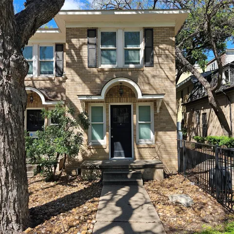 506 W 7th Street #1