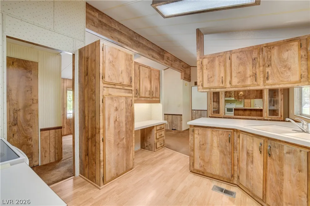 660 Scott Avenue Overton, NV 89040