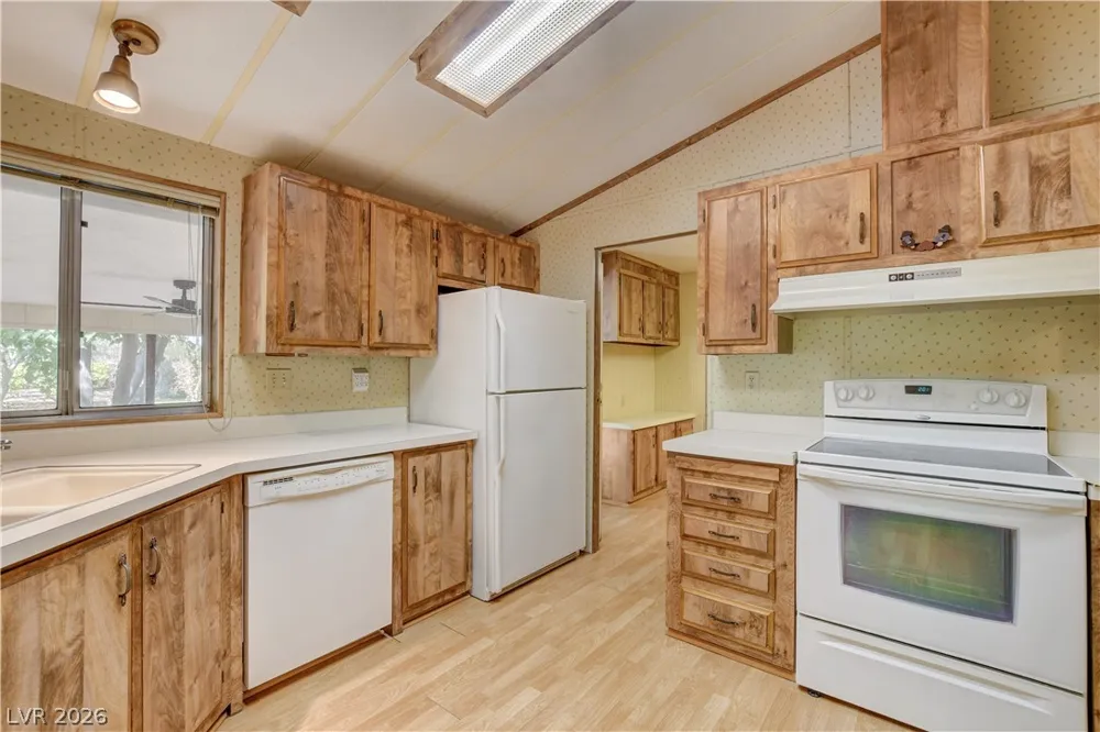 660 Scott Avenue Overton, NV 89040