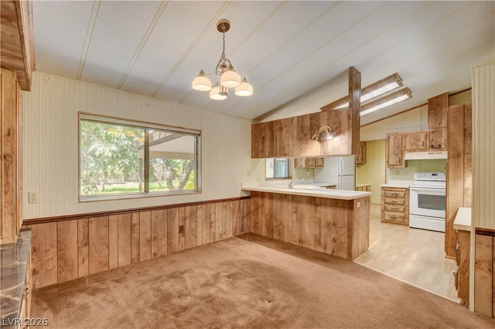 660 Scott Avenue Overton, NV 89040