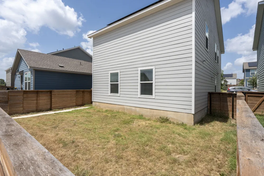 889 Powell Street Kyle, TX 78640