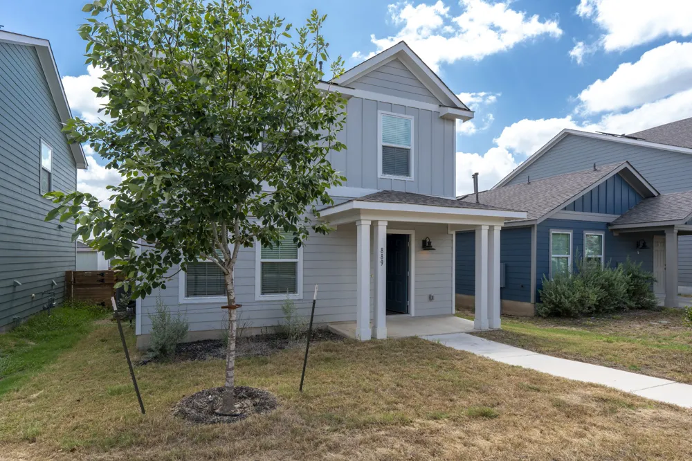 889 Powell Street Kyle, TX 78640