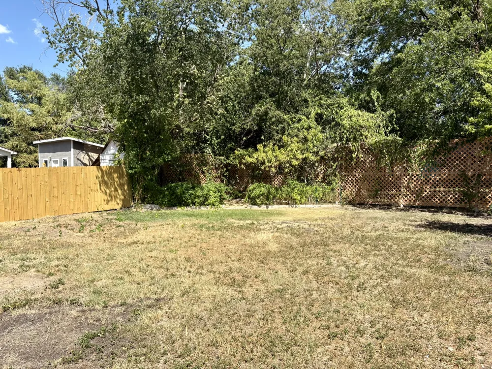 1123 Christie Drive Austin, TX 78721