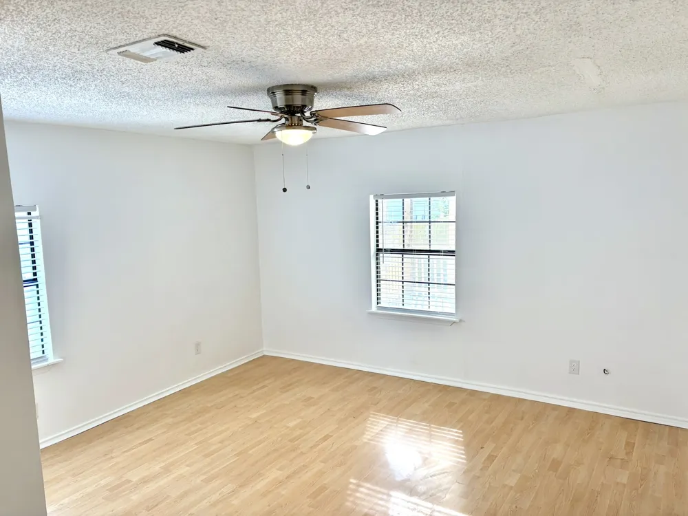 1123 Christie Drive Austin, TX 78721
