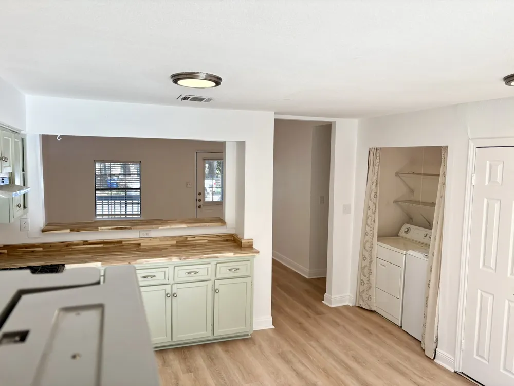 1123 Christie Drive Austin, TX 78721