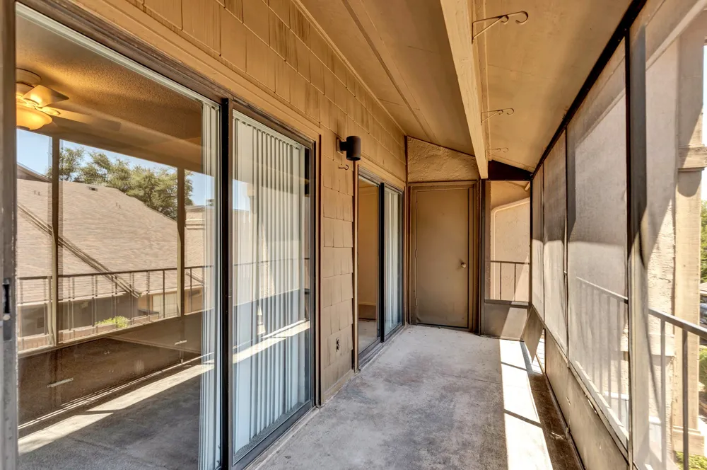 1202 Thorpe Lane #208 San Marcos, TX 78666