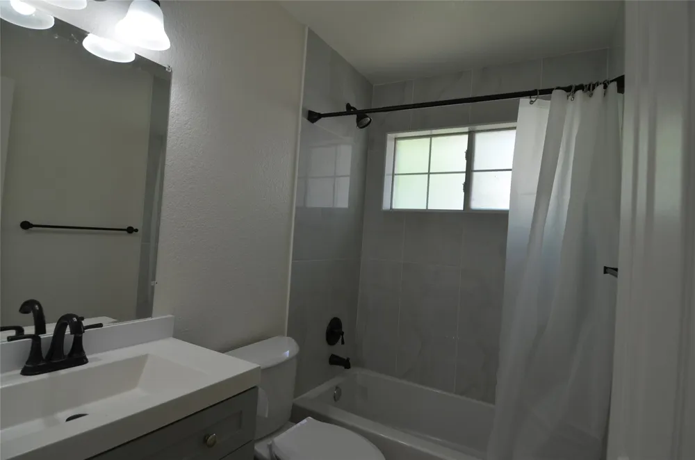 506 Pleasant Valley Drive Pflugerville, TX 78660