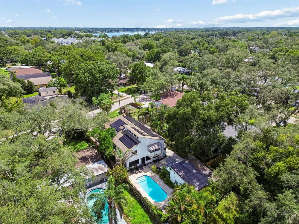 2017 S VILLAGE AVENUE Tampa, FL 33612