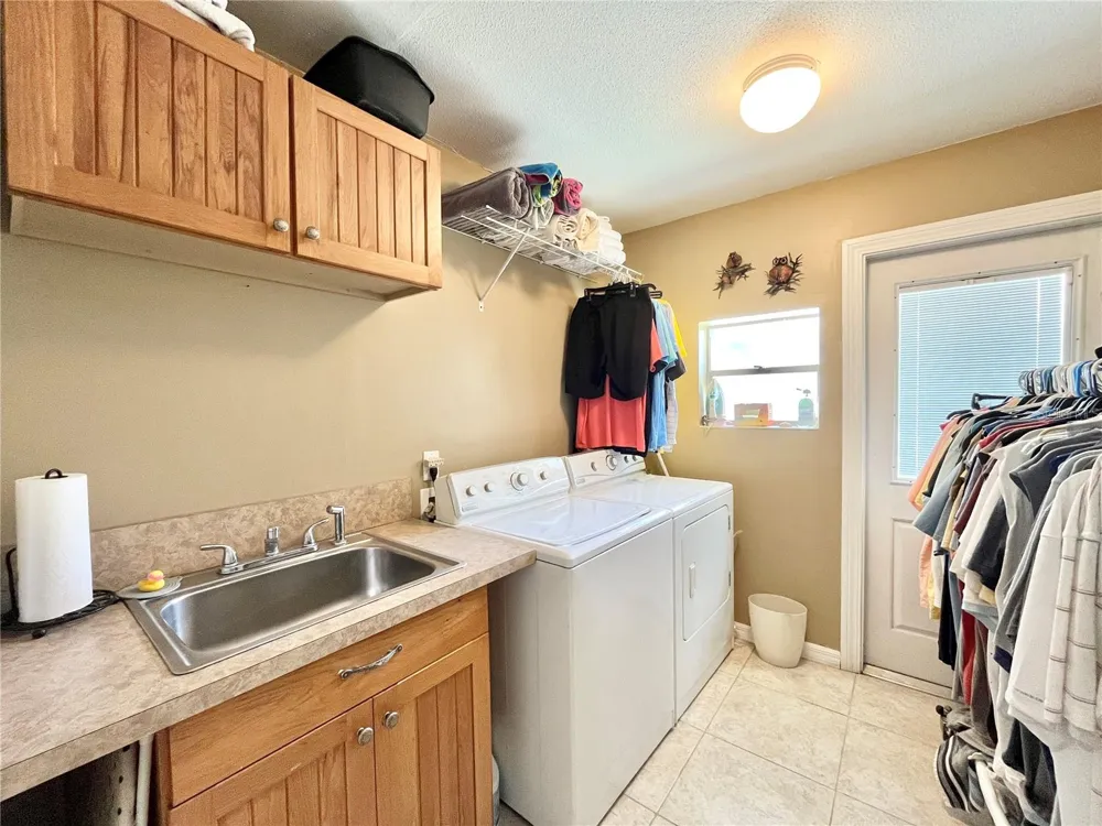 1815 SE 7TH AVENUE ocala, FL 34471