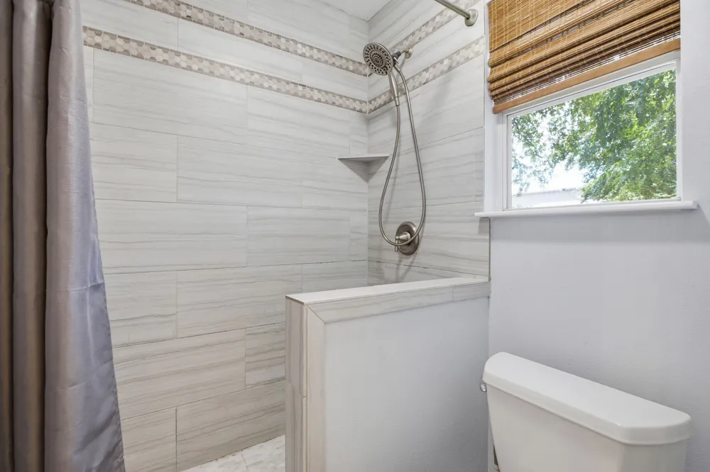 8509 Slant Oak Drive Austin, TX 78729