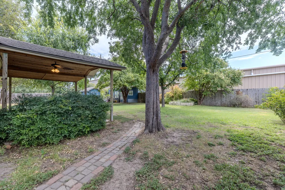 8509 Slant Oak Drive Austin, TX 78729