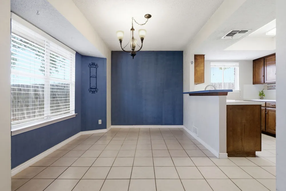 8509 Slant Oak Drive Austin, TX 78729