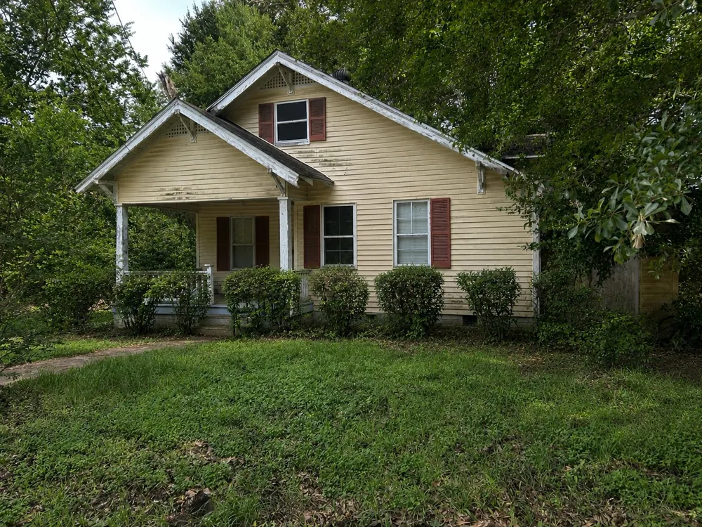 505 W Sixth Street Brenham, TX 77833