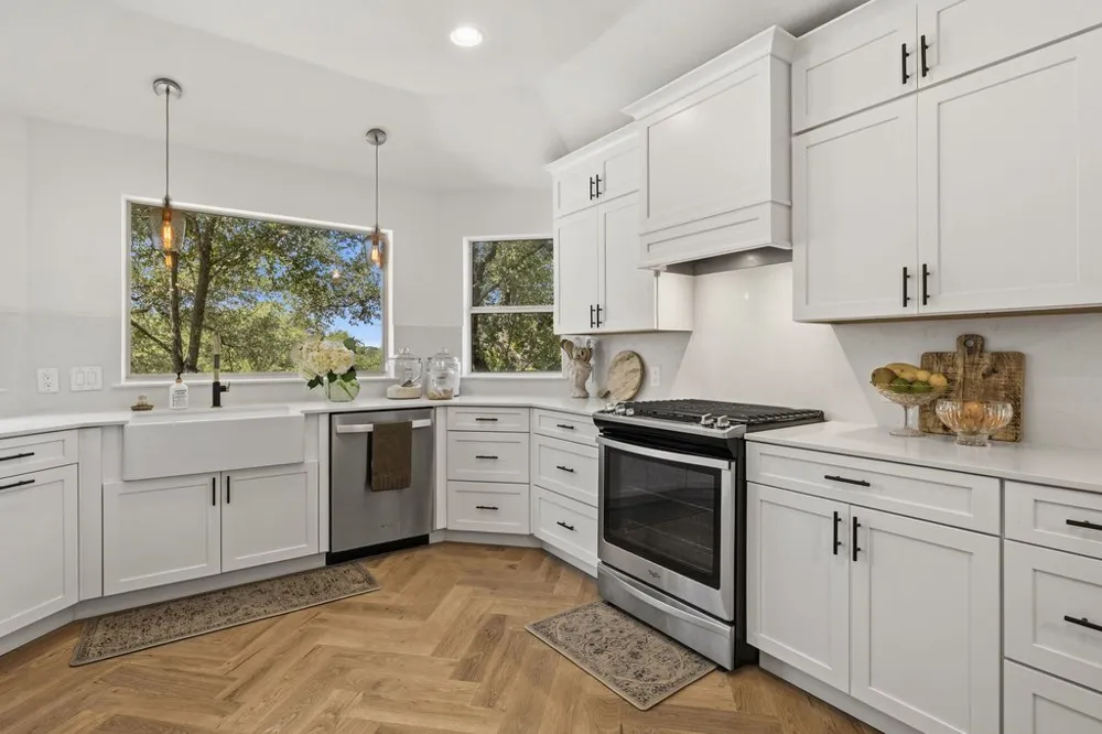 4253 Canyon Glen Circle Austin, TX 78732